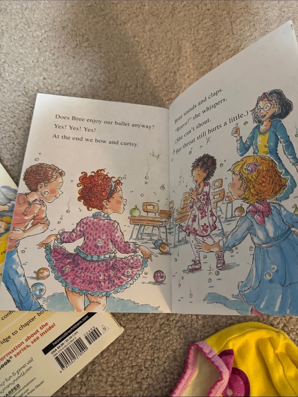 Fancy Nancy Bundle - 3 Books + Long Sleeve Shirt - Picture 7 of 10